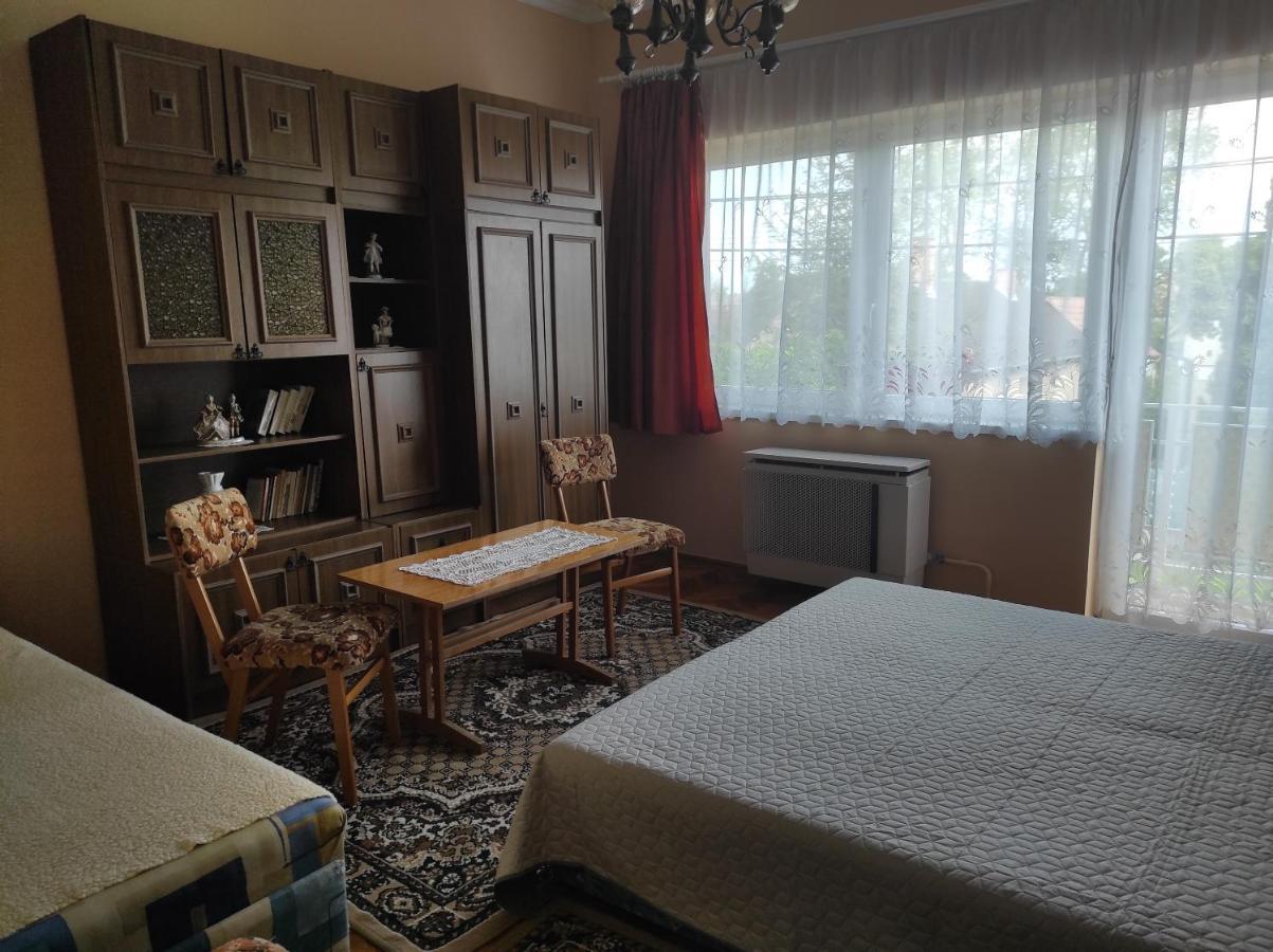 Kovacs Vendeghaz Appartement Hajdúszoboszló Buitenkant foto