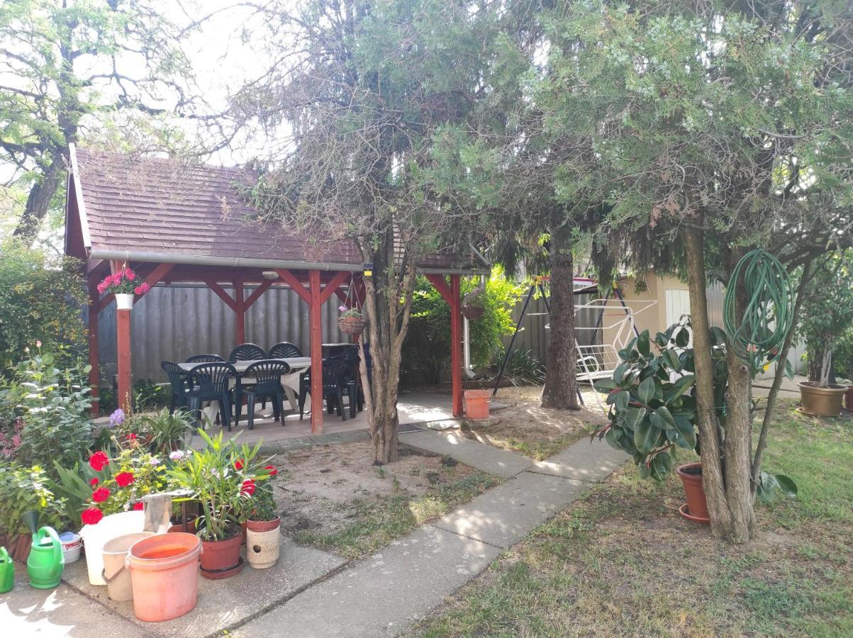 Kovacs Vendeghaz Appartement Hajdúszoboszló Buitenkant foto